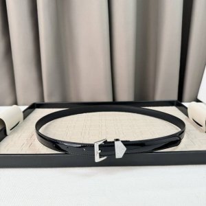 Rada 头层小牛皮打造 经典针扣金色金属. 2.0Mm精品