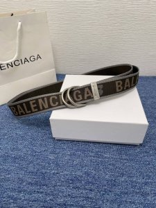 Balenciaga巴黎世家新款时尚腰带，配上复古经典扣，时尚百搭，宽度3.5Cm