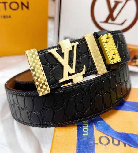 皮带：Lv..路易..威登顶级复刻. 腰带：原单品质百分百头层牛皮，保证真皮。雕花镂空工艺.真空电镀.永不掉色.24K纯钢扣纯手工编织系列双面可用专柜同等质量，