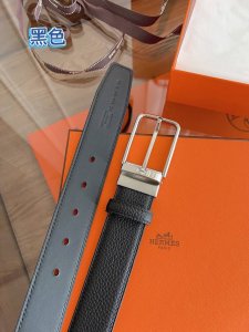 Hermes 最新设计 代购品质 腰带精选进口优质Togo皮，搭配精钢金属传统小针扣 工艺细节处理到位 注重细节不败于细节 宽度3.5Cm