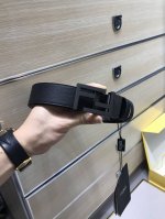 配送专柜包装 打孔针 特批新款 Fd 宽35 Mm 标志造型宽皮带，圆柱F钉扣式带扣，进口小牛皮搭配经典老花Ff 图案，支持Nfc 芯片 ，镀金表面金属制品，品