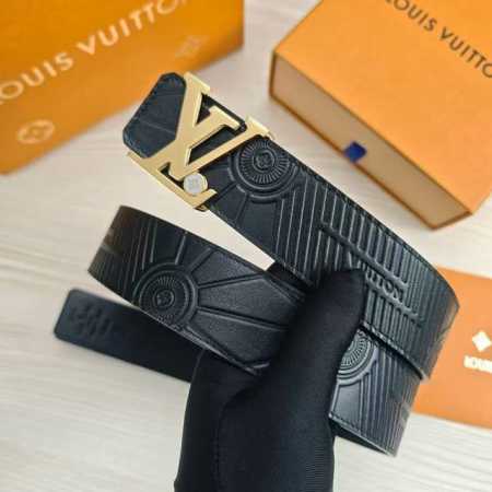 等级：原单专柜同步，原单扣头，原版包装.实物拍摄，货真价实 材料，原单牛皮压花 编号：宽度 4.0 - 点击图像关闭