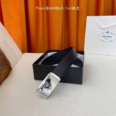 特 普拉达 Prada进口小牛皮，手感细腻柔软，搭配纯钢自动精品扣，男士必备！宽度：3.5Cm