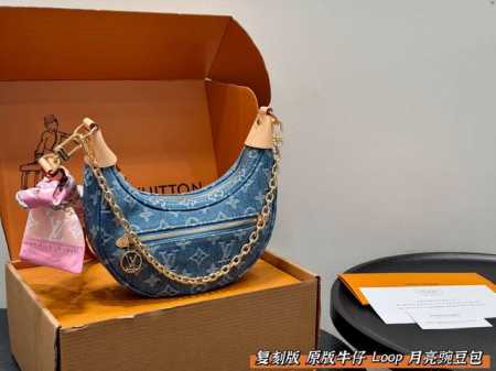 全套礼盒 复刻版 原版布 全钢五金 Loop月亮包碗豆包 Lv Vintage 里的天花板 丹宁牛仔腋下包 百搭 老花包身 流畅豌豆包型 美丽的同时保证了包身的 - 点击图像关闭