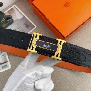 爱马仕 特种皮腰带系列 ，原厂五金精品不锈钢扣，手感柔软舒适 宽3.8Cm。