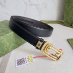品名：古奇.Gu...Cci 腰带自动带 皮带 型号：自动扣，纯钢材质自动扣，自动带身，尾部外穿款 材料：百分百头层牛皮，保证真皮。24K纯钢扣专柜同等质量，