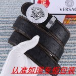 品名：Versace.范思哲原单 材料：百分百头层牛皮，保证真皮。24K纯钢扣双面可用专柜同等质量， 送人自用首选 包装： 请认准如图专柜包装，赠送打孔器，银联