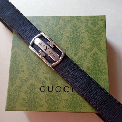 品牌:路易威登 价格:特 尺寸:带宽34Mm 正品尺寸 五金材质:专柜精品扣，真空电镀，工艺精细 带身材质:天然头层牛皮.质感十