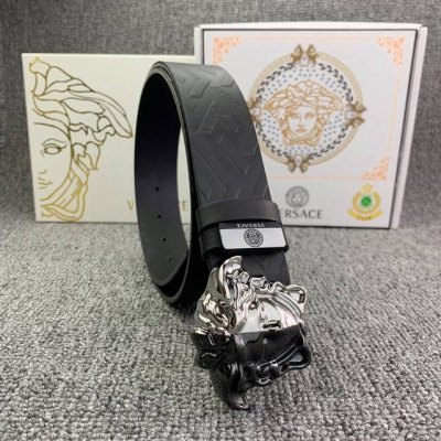 品名：Versace.范思哲 材质：原单牛皮腰带 百分百头层牛皮腰带保证真皮，24K纯钢扣，专柜原单品质、做工精细，时尚大牌，送人自用首选 包装： 请认准如图专