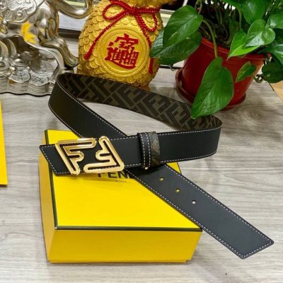 Fendi 芬迪 专柜同款 宽4.0Cm 双环正反用腰带 Ff按钉搭扣 黑色cuoio Romano皮革材质 反面面料带有烟草黄和黑色ff图案 黑色珐琅金属饰面