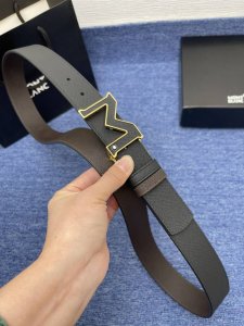 万宝龙[庆祝][庆祝] 宽度[庆祝][庆祝]3.5特P190 大班精选Sfumato系列皮具 万宝龙大班精选Sfumato系列皮具采用天然全粒 面晕染皮革，质感