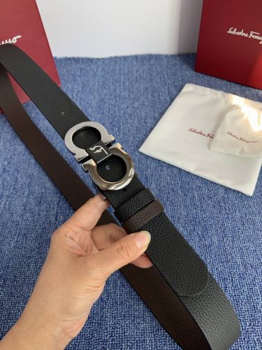 550117菲拉格慕男款进口小牛皮，手感细腻柔软。搭配纯铜精品扣，男士必备！宽度：3.5Cm DDD