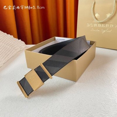 高端品质，实物拍摄 批 配全套礼盒 ： 巴宝莉 ：经典原单品质，经典pvc面配平纹皮底，搭配原单精品钢扣，精工制作，细节看图，实物拍摄，高端奢华，宽度3.8Cm