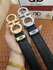 品名：菲拉格幕 原单皮带 材质：原单牛皮腰带 百分百头层牛皮腰带保证真皮，24K纯钢扣，专柜原单品质、做工精细，时尚大牌，送人自用首选 包装： 请认准如图专柜包