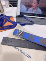 特 P190 Lv 全套包装 4.0Cm进口小牛皮压花, 专柜正品1:1完美复刻. 原版底皮, 采用热压印技术的Signature皮革精制而成，触感厚实，印花图
