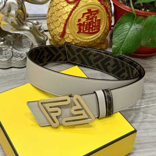 Fendi 芬迪 专柜同款 宽4.0Cm 双环正反用腰带 Ff按钉搭扣 双色cuoio Romano皮革材质 反面面料带有烟草黄和黑色ff图案 黑色珐琅金属饰面
