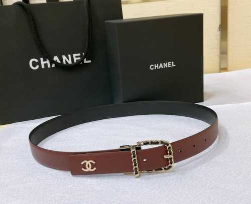 特 Chanel 24独家首发 原版小牛皮 金色金属与小牛皮 白 与 土黄、 旋转五金 一带两用 简单优雅知性的搭配 3.0Cm精品