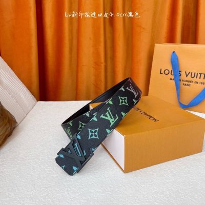 Louis Vuitton驴牌 ：经典原单品质，新款印花面平纹皮底，搭配原单精品钢扣，精工制作，细节看图，实物拍摄，高端奢华，宽度4.0Cm