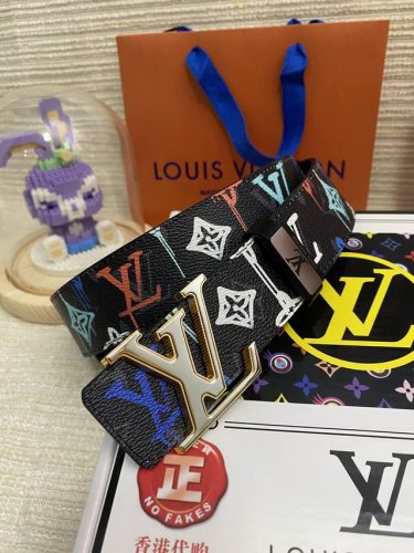 品名：Lv..路易..威登原单 材质：原单牛皮腰带 百分百头层牛皮腰带保证真皮，24K纯钢扣，专柜原单品质、做工精细，时尚大牌，送人自用首选 包装： 请认准如图