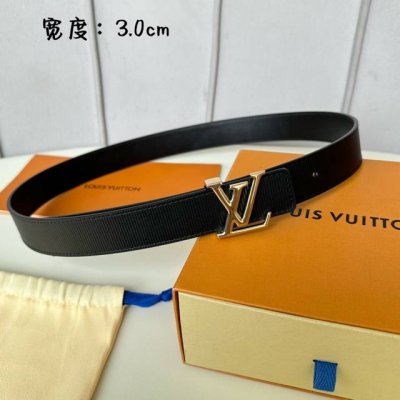 寬：30Mm 驢家新品 Ss23特別限定女士腰帶 經典雙面撞色進口togo荔枝紋 質感超好 上身效果特佳 搭配新款字母扣 閃閃發亮.多色選