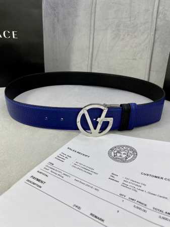 宽度4.0Cm Versace 范思哲 此款两面用皮革腰带的搭扣饰有品牌标志性的金 银色闪光Virtus五金配件 - 点击图像关闭