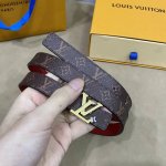 寬：20Mm 驢家新品 Ss22特別限定女士腰帶 寬度2Cm 訂製經典料襯托柔軟小牛皮底 全新開模標誌性搭扣 多色選