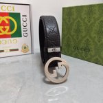 品名：古奇.Gu...Ci 原单 材质：原单牛皮腰带 专柜原单品质、做工精细，时尚大牌，送人自用首选 包装： 请认准如图专柜包装赠送打孔器手提袋专柜礼盒宽度3.