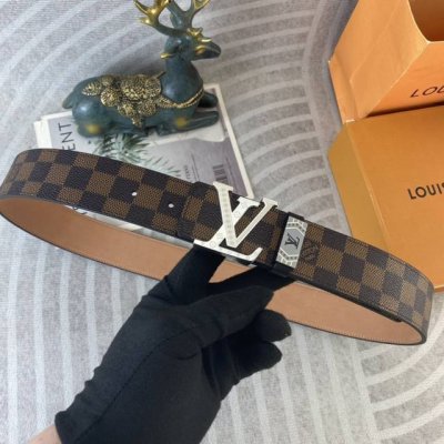 Lv 特种皮腰带系列 ，原厂五金精品不锈钢扣，手感柔软舒适 宽3.8Cm