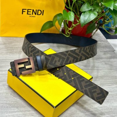 特 Fendi 芬迪 专柜同款 宽4.0Cm 双环正反用腰带 Ff按钉搭扣 兰色cuoio Romano皮革材质 反面面料带有烟草黄和黑色ff图案 四方金属饰面