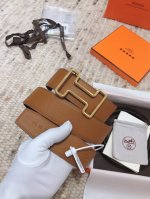 特 Hermes [正]3.8Cm男士双面用腰带 定制精钢五金 电镀，双色双面牛皮 皮纹清晰可见 手感极佳