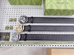 古奇 互扣式双G以亮光调配件亮眼呈现，致敬品牌悠久传承。这款腰带以黑色Gg Supreme匠心打造。宽度：3.8 黑色Gg ，钢扣不褪色。