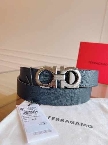 特 Ferragamo.菲拉格慕 新款全套包装 宽度3.5cm 高级定制款男士皮带 双面进口牛皮 可双面使用 自行选择搭配 真材实料 很有质感 时尚经典不失风范