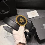 范思哲 宽4.0Cm Versace，此款腰带采用精美的意大利皮革于意大利制造