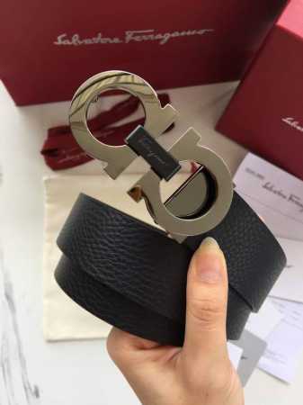 配专柜包装，菲拉格慕 35Mm！海外代工厂出货，采用双面自然甩头层牛皮，风格现代，为日常造型增姿添彩，达到修身效果，区别一般市场货。高端大气 - 点击图像关闭