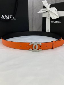 宽度3.0Cm Chanel 香奈儿 荔枝纹牛皮 颗粒饱满紧致清晰，搭配采用填粉五金工艺金 银 色钢扣。