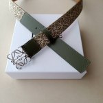 品牌:罗意威 价格特 尺寸:带宽32Mm 正品尺寸 五金材质:专柜精品扣，真空电镀，工艺精细 带身材质:天然头层牛皮，质感十足，手感柔软。时尚个性，经典百搭！可