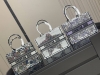 配折叠盒丝巾 Dior 原版布提花 Dior Book Tote今年最喜欢的一款购物袋 Tote我用的次数最多的包 迪奥因为容量超级大 不管什么东西都向里面放