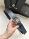 宽度4.0Cm Versaec 范思哲 此款时尚腰带由柔软的小牛皮革制成，饰有立体美杜莎！扣头五金采用真空电镀 。