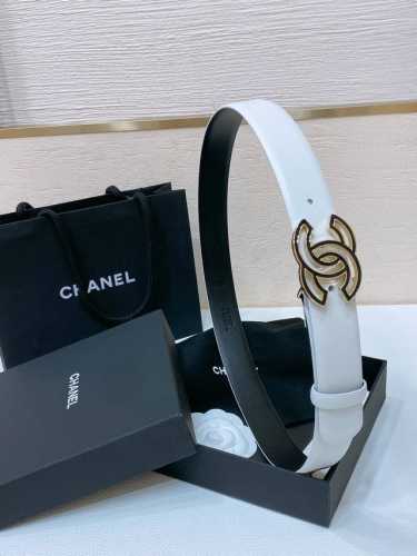 Chanel 24C 树脂黑 与 白 水钻金色金属 Logo搭扣 黄铜金属进口胎牛皮带身 手感柔软 细腻 3.0Cm