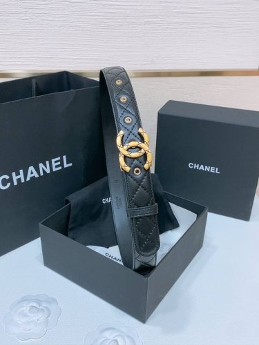 特P210 Chane L经典双C皮带腰带 新款Logo扣搭配进口胎羊皮，质感满分，简直身春日里的点睛之笔，皮带直径3.0Cm