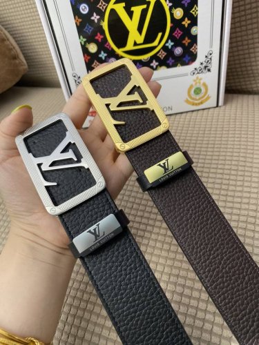 品名：Lv..路易..威登原单 材质：原单牛皮腰带 百分百头层牛皮腰带保证真皮，24K纯钢扣，专柜原单品质、做工精细，时尚大牌，送人自用首选 包装： 请认准如图