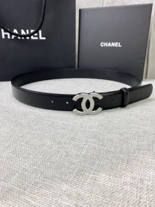 特 宽度3.0Cm Chanel 香奈儿 女士腰带皮带新款柔软的进口小牛皮金 银压砂面金属钢扣。