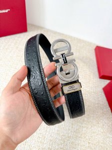 品名：Ferrgamo..菲拉格慕 腰带自动带 皮带 DDD 型号：自动扣，纯钢材质自动扣，头层牛皮，自动带身 DDD 材料：百分百头层牛皮，保证真皮。24K纯