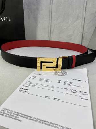 宽度3.5Cmversace 范思哲 此款柔软的手掌纹皮带饰有一个几何形状的希腊回纹别扣，既时尚又优雅。 - 点击图像关闭