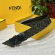 Fendi 芬迪 专柜同款 宽4.0Cm 双环正反用腰带 Ff按钉搭扣 黑色Cuoio Romano皮革材质 反面面料带有烟草黄和黑色Ff图案 黑色珐琅金属饰面