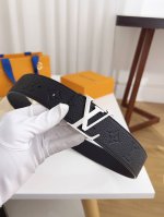 特 Lv.路易威登 全套包装 原版品质 代工厂货品 40Mm宽度 正品一体铸造五金钢扣，原厂皮料 双面原厂定制面料，区别市场货