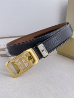 品名：巴宝莉.Burberry 腰带自动带 皮带 型号：自动扣，纯钢材质自动扣，自动带身，双面头层牛皮 材料：百分百头层牛皮，保证真皮。24K纯钢扣专柜同等质量