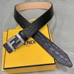 Fendl 芬迪 专柜同款 宽40Mm双面原版小牛皮 搭配单钌钯电镀扣 完美的手感.油边 出众的设计.风格 高贵奢华 时尚大方 高清实拍 货真价实 品质保证 双