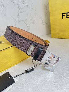 品名：芬迪.Fendi腰带 皮带原单 型号：挂扣，原版经典纯铜精品字母挂扣，实物拍摄，双面头层牛皮 材料：百分百头层牛皮，保证真皮。专柜同等质量，纯铜字母挂扣，