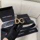 Dg，宽4.0Cm Dolce&Gabbana 全新小牛皮腰带，满载干练态度。滚轴针扣搭扣尽显巧思